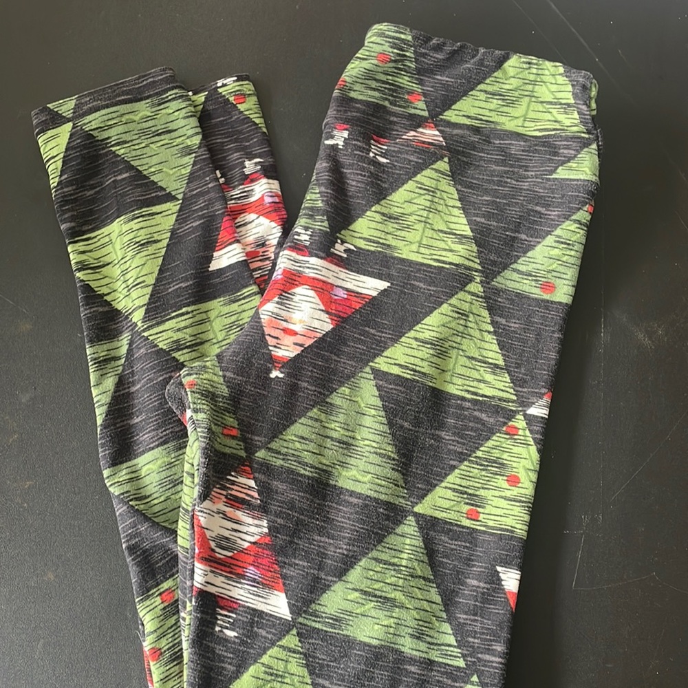 LuLaRoe one size leggings - vintage Christmas trees with Santa embedded